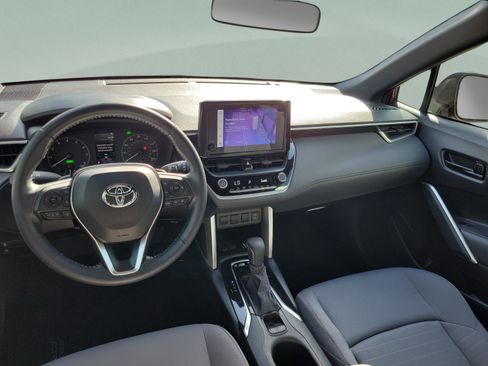 Used 2023 Toyota Corolla Cross AWD Hybrid w/ Moonroof Package image 20