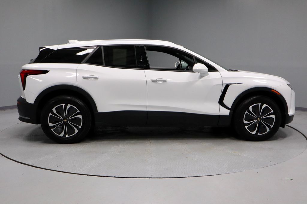 Used 2024 Chevrolet Blazer EV LT AWD/4WD image 6