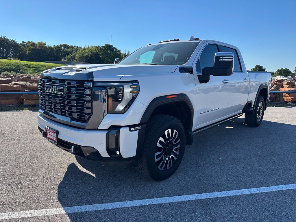 Used 2024 GMC Sierra 2500 Denali Ultimate AWD/4WD image 1