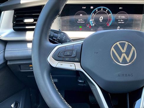 Certified 2026 Volkswagen Tiguan SE AWD/4WD image 21
