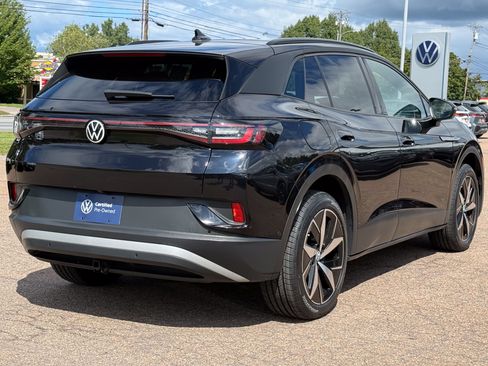 Used 2023 Volkswagen ID.4 Pro S AWD/4WD image 6