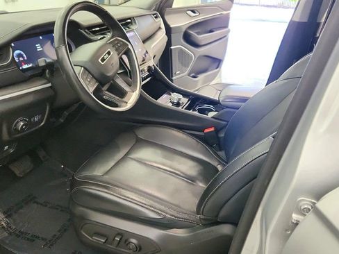 Used 2022 Jeep Grand Cherokee L Limited AWD/4WD image 14