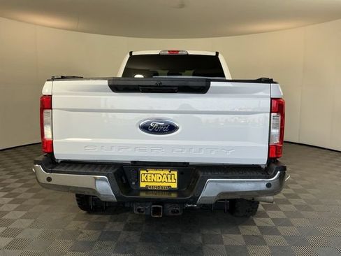 Used 2019 Ford F250 XLT w/ XLT Value Package AWD/4WD image 5