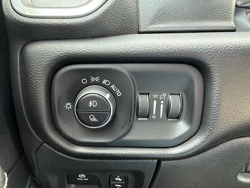 Used 2023 RAM 1500 Laramie image 39