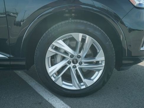 Used 2023 Audi Q7 2.0T Premium w/ Convenience Package image 39