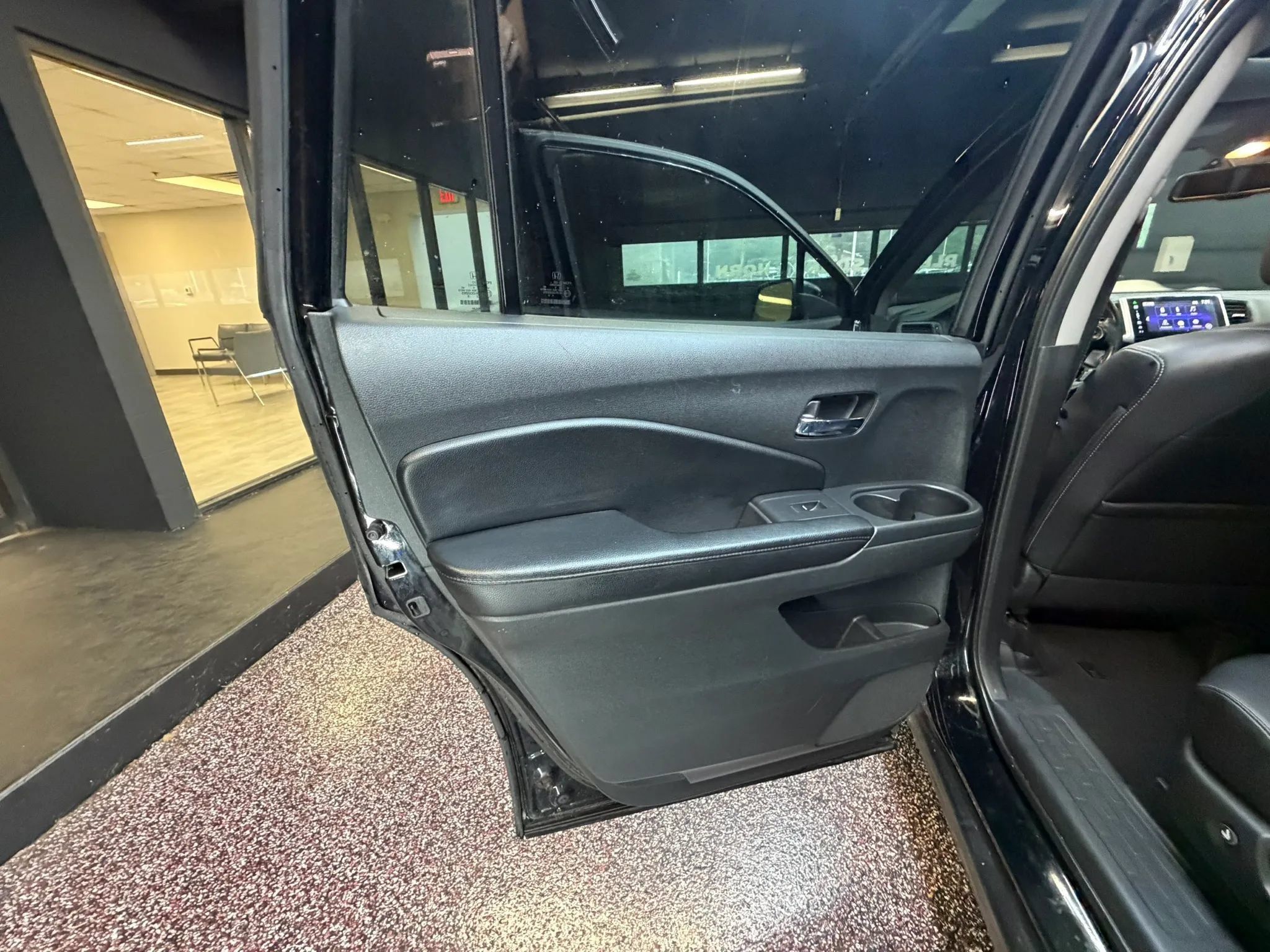 Used 2016 Honda Pilot EX-L image 27