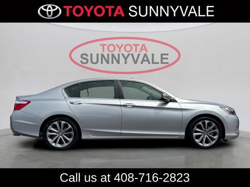 Used 2015 Honda Accord Sport image 9