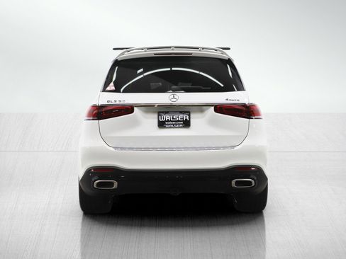 Used 2023 Mercedes-Benz GLS 580 4MATIC image 4