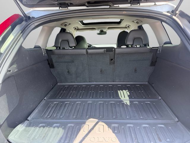 Used 2016 Volvo XC60 T6 AWD/4WD image 9