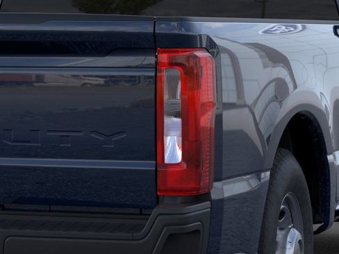 New 2025 Ford F250 XL RWD image 22