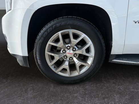 Used 2020 GMC Yukon XL SLE w/ SLE Value Package RWD image 15