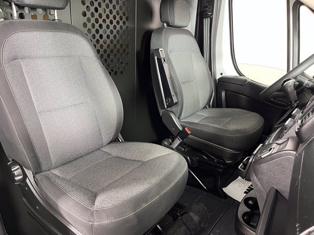 Used 2025 RAM ProMaster 2500 w/ U-Haul Equipment Group FWD image 33