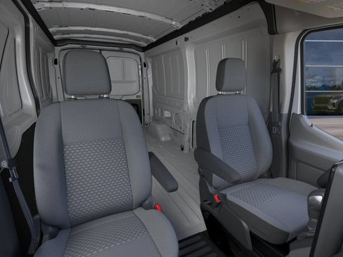 New 2026 Ford Transit 250 148 Medium Roof RWD image 10