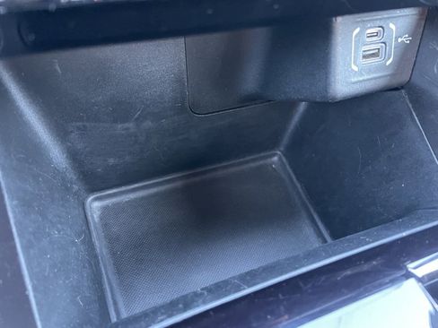 Used 2024 Jeep Compass Latitude image 13