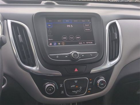 Used 2020 Chevrolet Equinox LS image 26