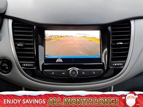 Used 2020 Chevrolet Trax LT w/ LT Convenience Package image 23