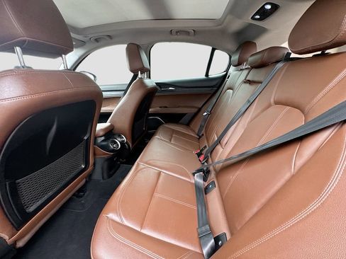 Used 2021 Alfa Romeo Stelvio Sprint w/ Nero Edizione image 24