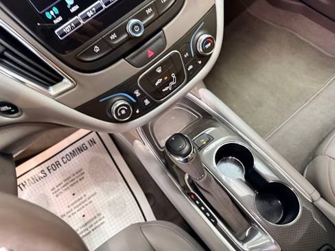Used 2017 Chevrolet Malibu LT w/ Leather Package FWD image 26