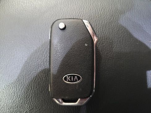 Used 2021 Kia Soul GT-Line FWD image 32