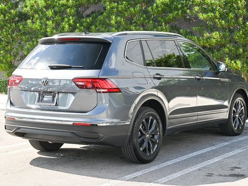 Used 2024 Volkswagen Tiguan SE image 4