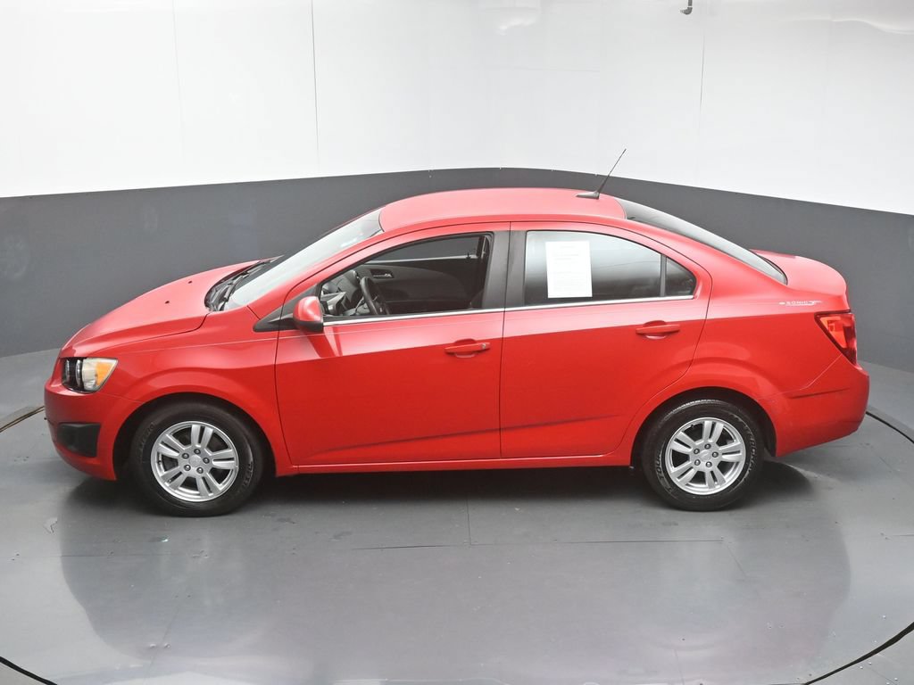 Used 2013 Chevrolet Sonic LT FWD image 40