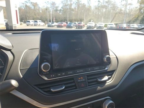 Certified 2025 Nissan Altima 2.5 S image 19