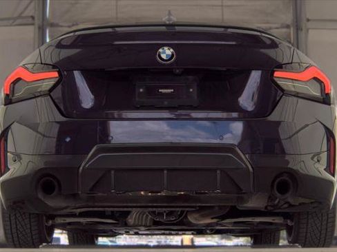 Used 2022 BMW 230i Coupe w/ Premium Package 2 RWD image 9