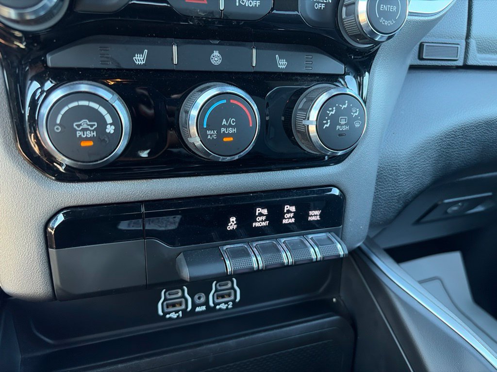 Used 2025 RAM 1500 Big Horn AWD/4WD image 26