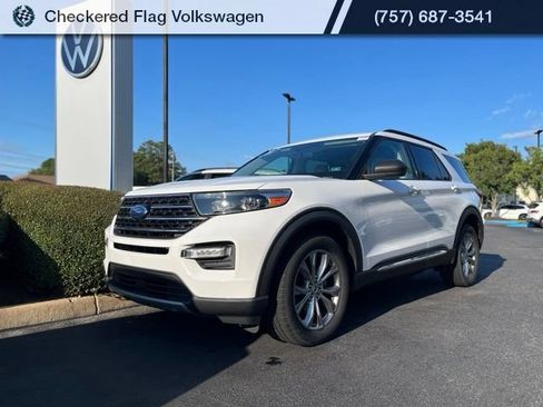 Used 2020 Ford Explorer XLT w/ Equipment Group 202A AWD/4WD image 1