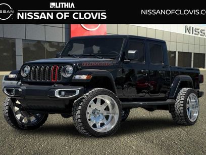 Used 2025 Jeep Gladiator Sport
