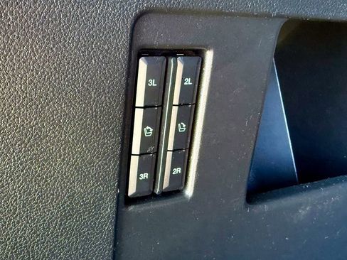 Used 2019 Ford Expedition Limited w/ Equipment Group 302A image 19