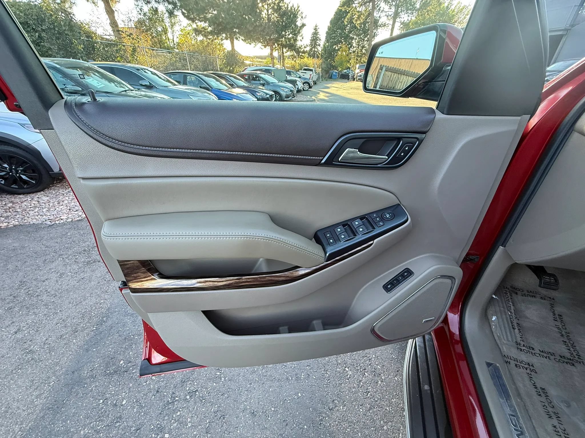 Used 2015 GMC Yukon XL SLT w/ HD Trailering Package AWD/4WD image 15