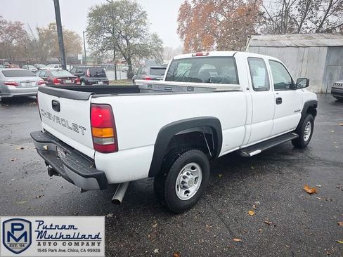 Used 2001 Chevrolet Silverado 2500 2WD Extended Cab image 4