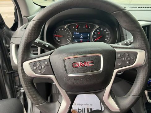 Used 2023 GMC Terrain SLE w/ Driver Convenience Package image 14