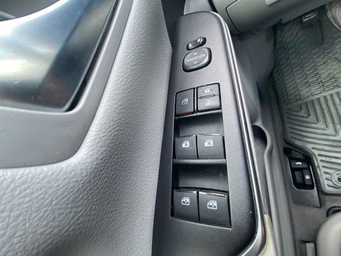 Used 2016 Toyota Camry LE FWD image 16
