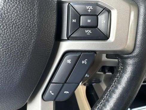 Used 2020 Ford F250 Lariat w/ Lariat Value Package image 27