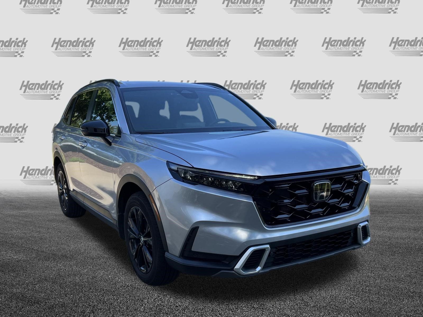 Used 2025 Honda CR-V Sport Touring image 2