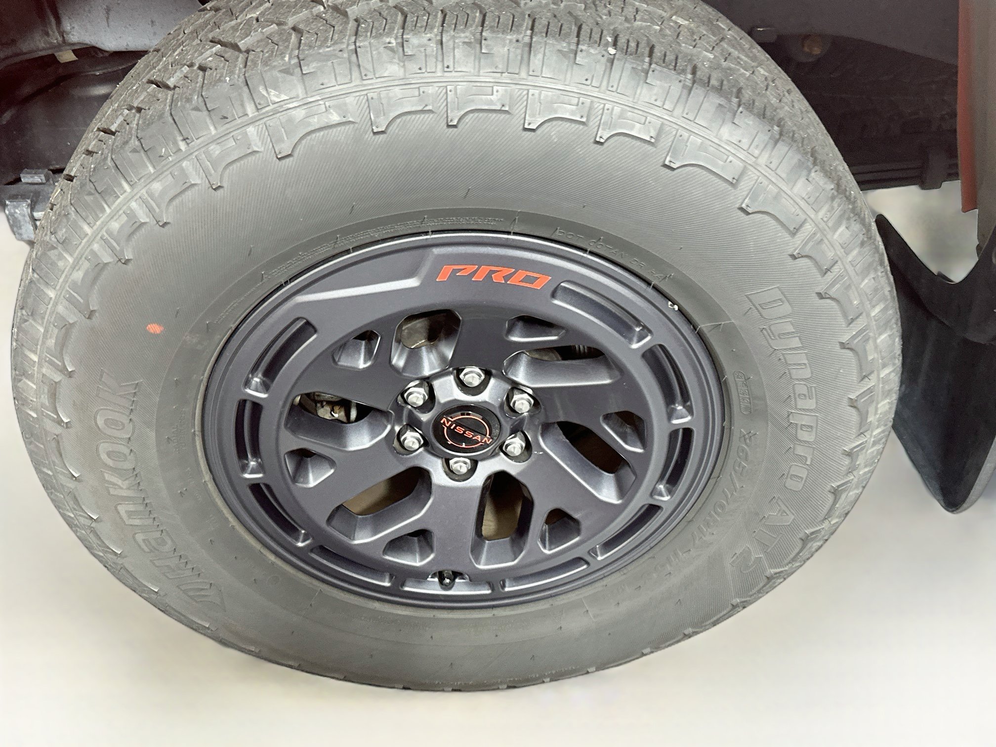Used 2025 Nissan Frontier PRO-4X w/ Interior Protection Package AWD/4WD image 11