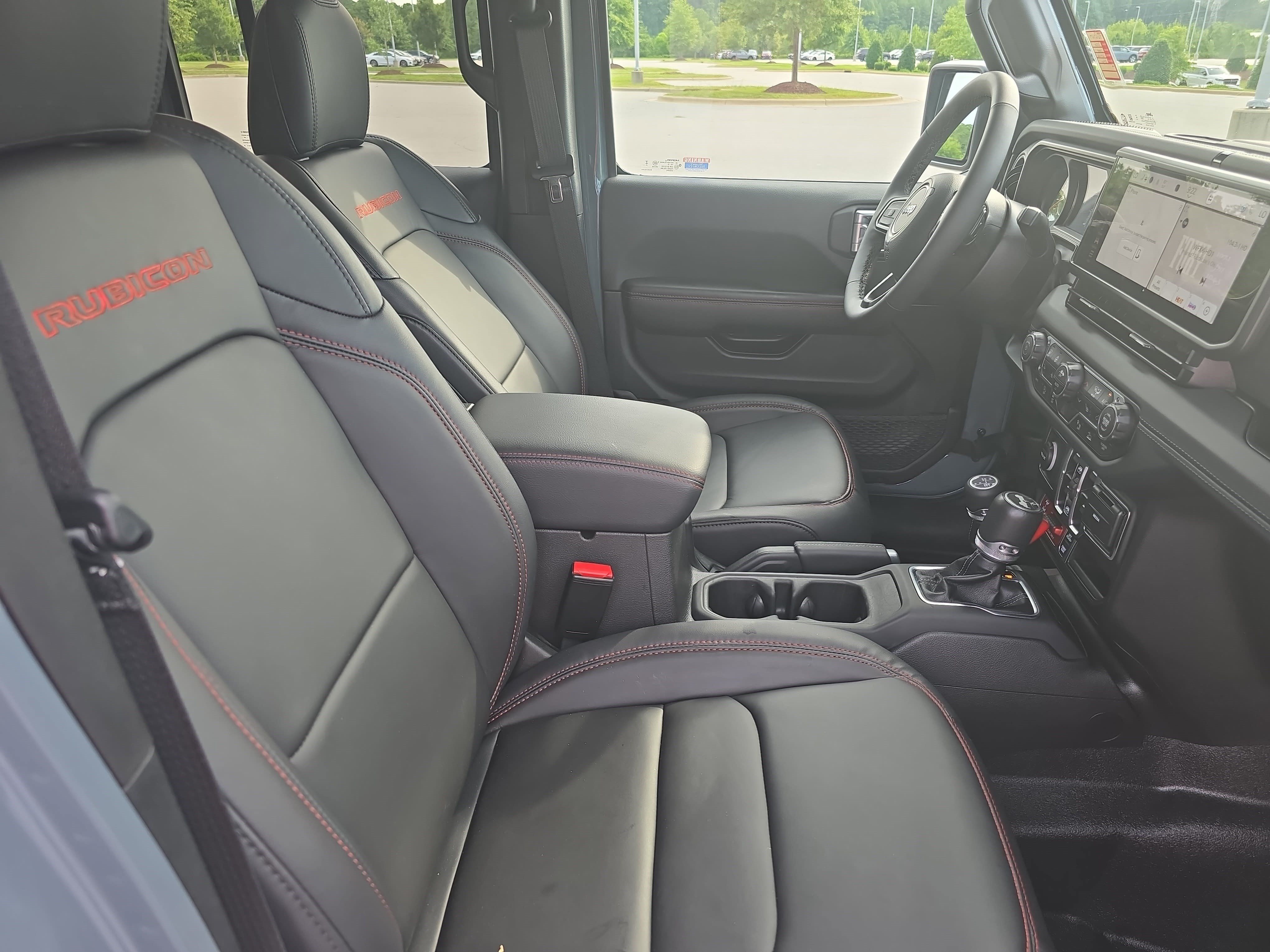 Used 2026 Jeep Wrangler Unlimited Rubicon AWD/4WD image 10