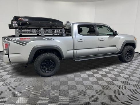 Used 2023 Toyota Tacoma TRD Off-Road w/ Technology Package AWD/4WD image 8