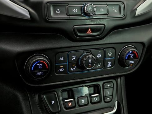 Used 2019 GMC Terrain SLE w/ Driver Convenience Package image 21