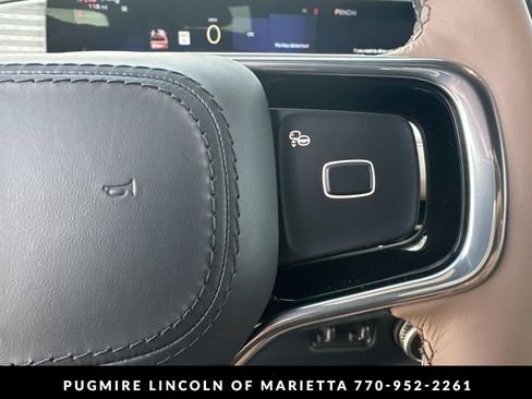 New 2026 Lincoln Navigator L Black Label AWD/4WD image 19