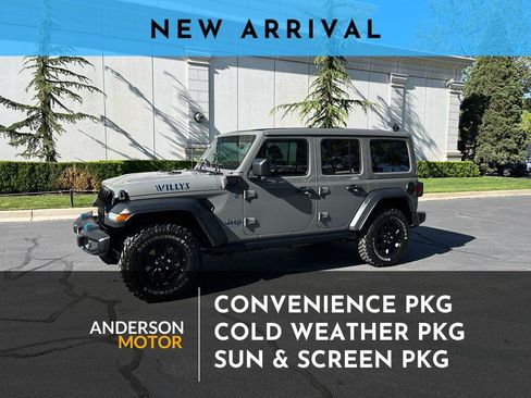 Used 2023 Jeep Wrangler Unlimited w/ Sun & Screen Package AWD/4WD image 1