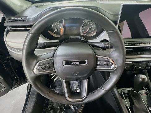 Used 2023 Jeep Compass Limited AWD/4WD image 11