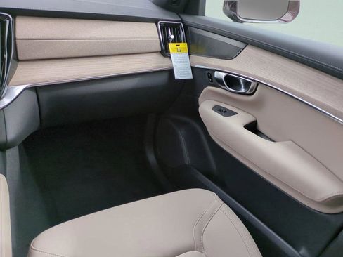 New 2026 Volvo XC90 B6 Plus AWD/4WD image 13