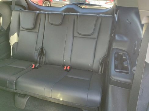 Certified 2024 Subaru Ascent Touring w/ Popular Package #2 image 18