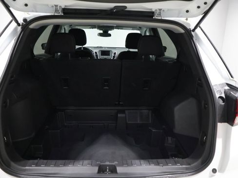 Used 2023 Chevrolet Equinox LT image 4