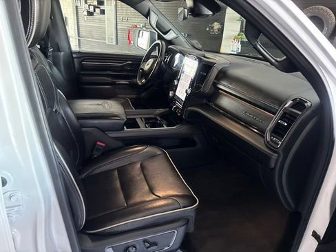 Used 2022 RAM 1500 Limited w/ Trailer Tow Group (B) AWD/4WD image 36