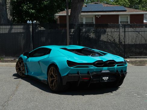 Used 2024 Lamborghini Revuelto AWD/4WD image 38