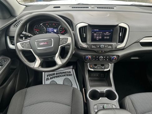 Used 2022 GMC Terrain SLE w/ Driver Convenience Package image 17